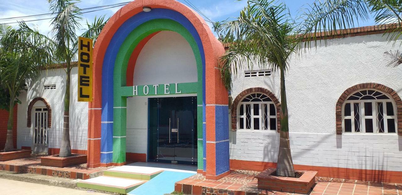 Hotel Sol Y Mar Курумани Экстерьер фото